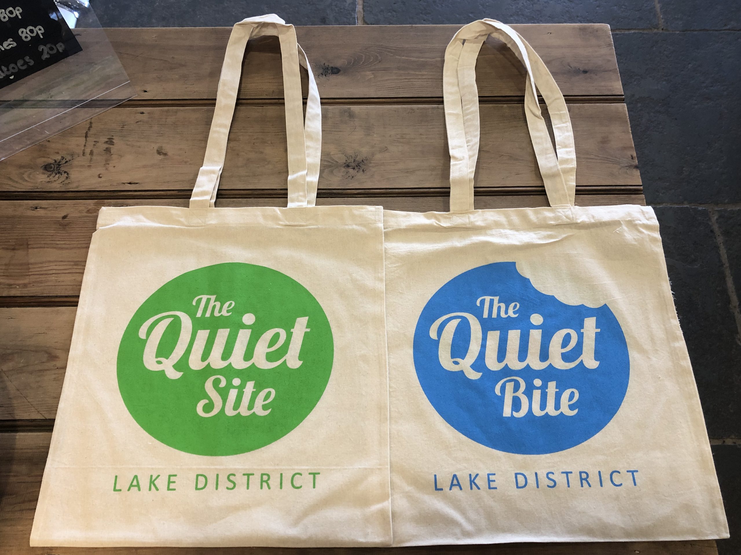 Tote bag